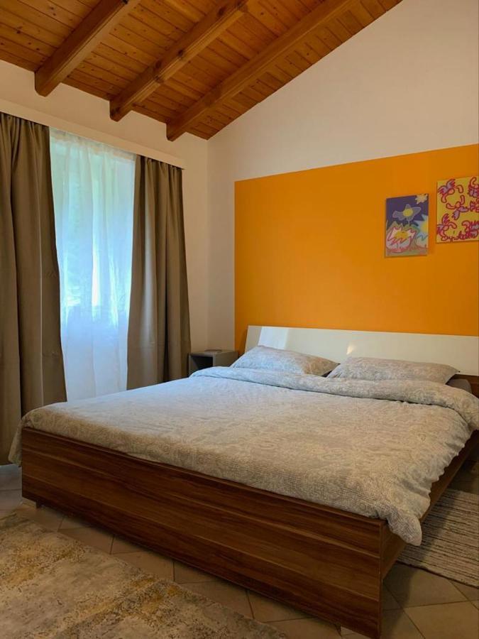 Grotto Pergola Bed & Breakfast Giornico Luaran gambar